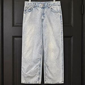 H&M Divided Women’s Size 10 Acid Wash Wide Leg Jeans High Rise Light Blue 30”
